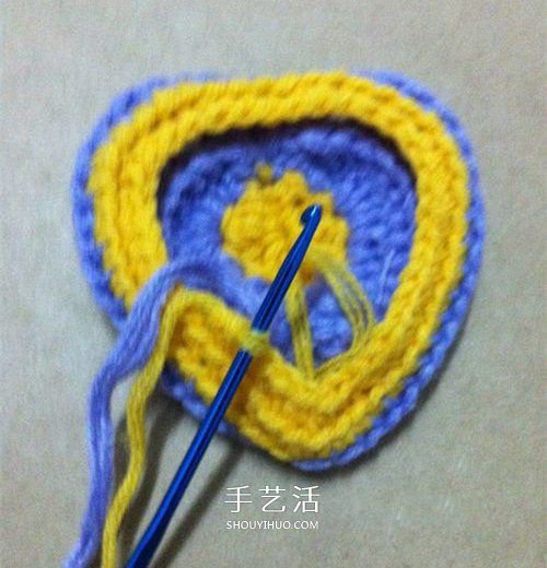 看着像一只奶油桃子！可爱心形的钩针编织图解(图14)