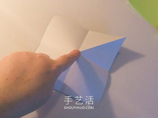简单折纸立体圣诞树的折法详细步骤图(图7)