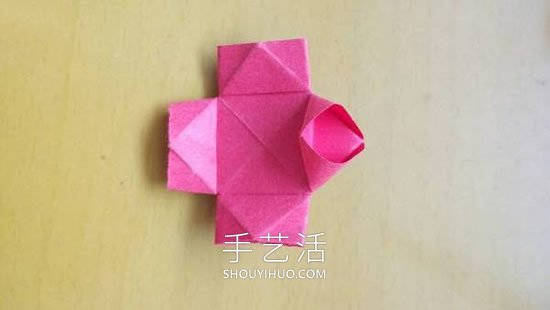 婴儿小衣裤折叠方法教程(图6)
