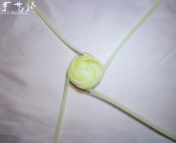 编织带手工编织漂亮鲜花教程(图9)