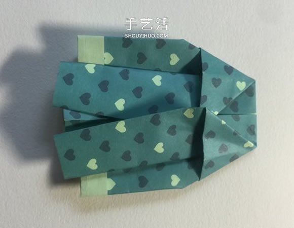 手工折纸西服的折法图解教程 简单又漂亮！(图12)