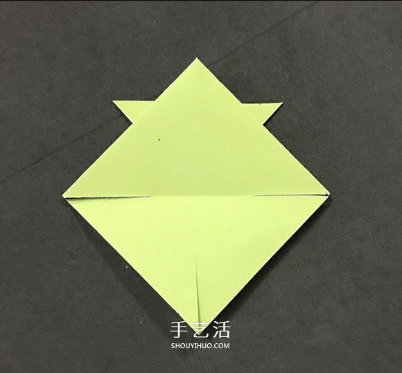 儿童简单折纸小金鱼的折法图解(图9)