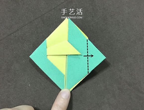 儿童简单折纸小金鱼的折法图解(图11)