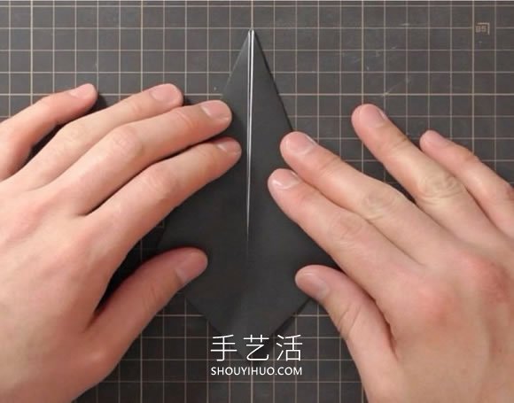 折纸嘴巴会动的乌鸦的折法视频教程(图4)