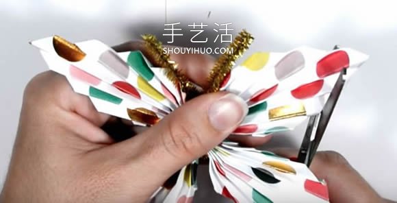 简单又漂亮纸蝴蝶的折法图解教程(图11)