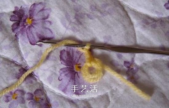 婴儿毛线保暖鞋子的织法 单色就已经很好看！(图5)
