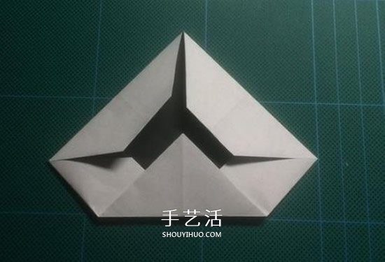 儿童手工折纸大白图解 简单又可爱大白的折法(图6)