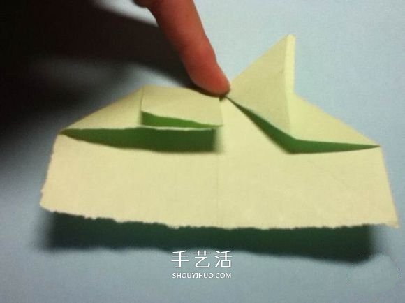 折叠四个爱心 组合成代表幸运的四叶草图解(图13)