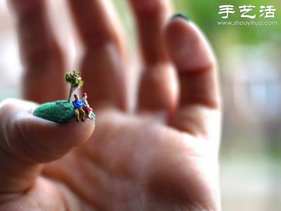 指甲盖上的创意DIY 仿佛走进了童话世界(图2)