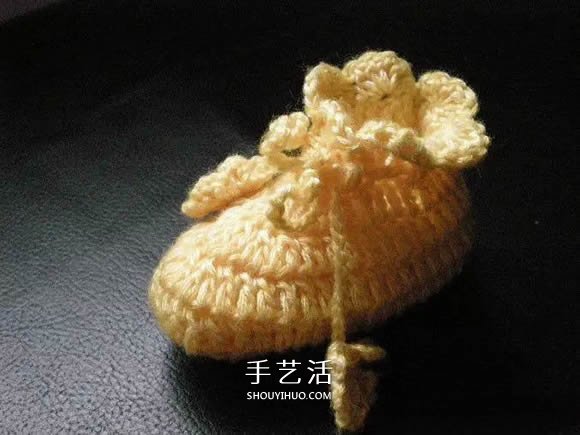用钩织编织简单又漂亮婴儿鞋的方法步骤图 - 双维造物网