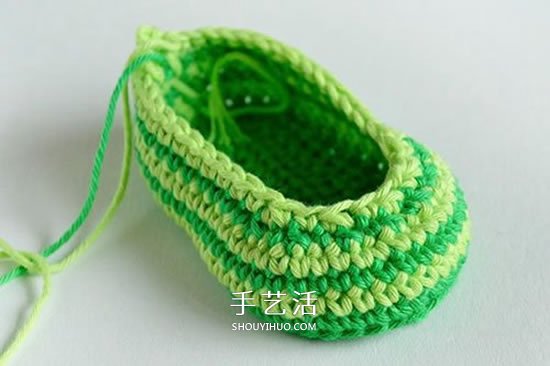 给脚踝也提供保暖！简洁好看宝宝毛线鞋织法(图13)