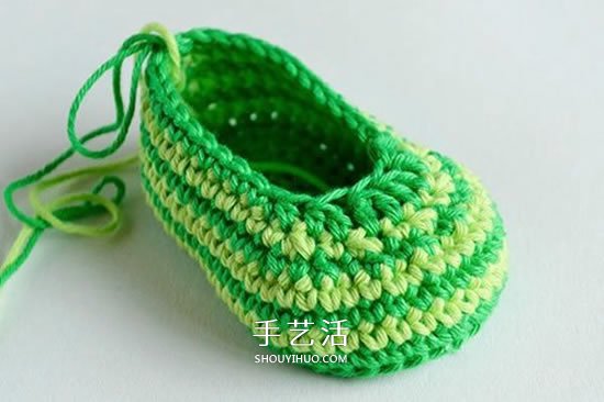 给脚踝也提供保暖！简洁好看宝宝毛线鞋织法(图14)