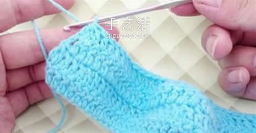冬天看电视时保护脚 手工钩针编织保暖袜教程(图12)