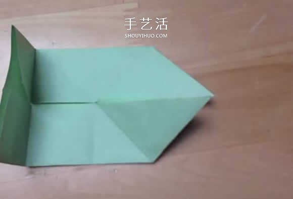 旋转纸陀螺怎么折图解 简单花型陀螺折纸教程(图12)