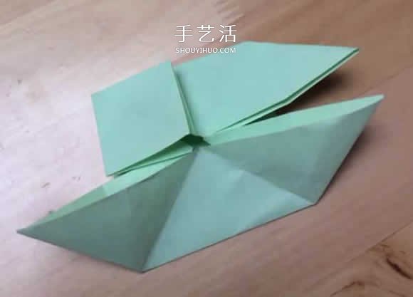 旋转纸陀螺怎么折图解 简单花型陀螺折纸教程(图17)