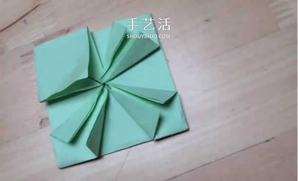 旋转纸陀螺怎么折图解 简单花型陀螺折纸教程(图19)