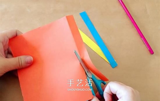 幼儿手工风车图片步骤 会旋转的小风车做法(图3)