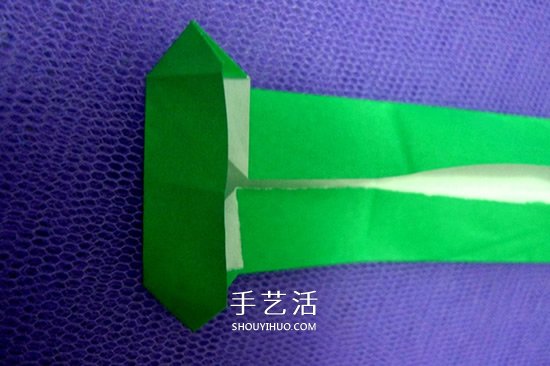 怎么折男T恤的图解教程 手工折纸T恤简单折法(图8)