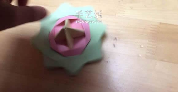旋转纸陀螺怎么折图解 简单花型陀螺折纸教程(图49)