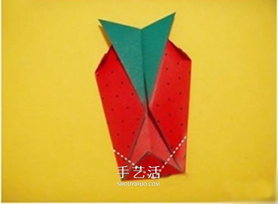 儿童折纸草莓的教程 简单草莓怎么折图解(图12)