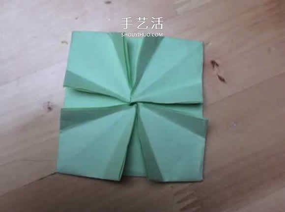 旋转纸陀螺怎么折图解 简单花型陀螺折纸教程(图21)
