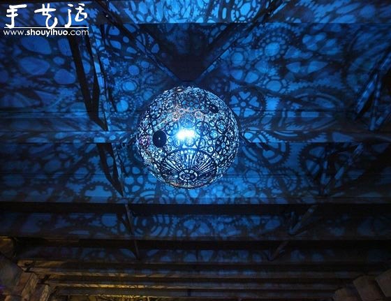 自行车零件制作的华丽吊灯(图6)