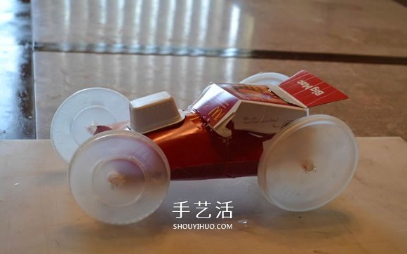 麦当劳包装盒废物利用 手工制作酷炫赛车模型 - 双维造物网
