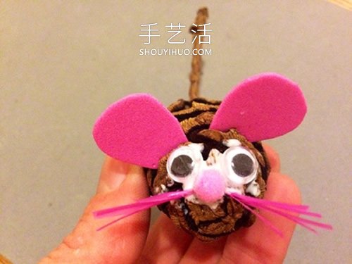 幼儿园松果手工制作 变身可爱小老鼠！(图6)