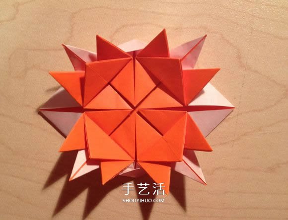 立体组合刺球的折法 带刺花球的折纸图解(图22)