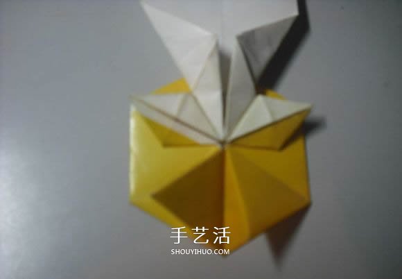 纸币勋章怎么折图解 手工折纸勋章的方法(图41)