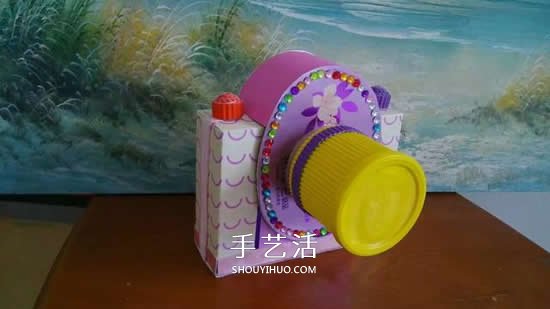 幼儿园手工作品图片 废物利用做的漂亮相机 - 双维造物网