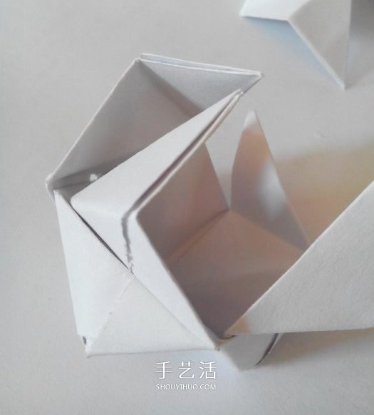 多面立方体的折法图解 折纸立方体的步骤图(图25)