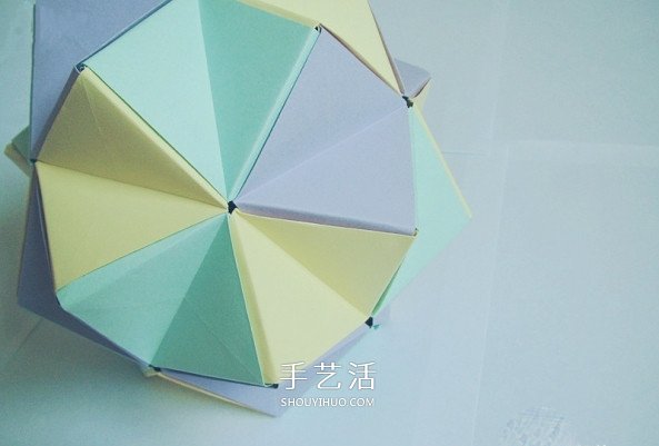 纸花球的叠法详细教程 手工折纸花球过程图(图33)