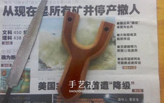 实木弹弓制作过程图解 自制实木弹弓的方法(图6)