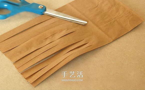 牛皮纸袋做立体大树 幼儿园大树的制作方法(图2)