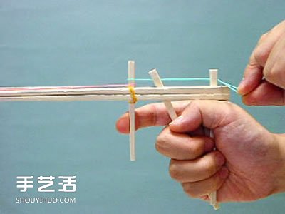 连发皮筋枪怎么做图解 自制连发皮筋枪做法(图5)
