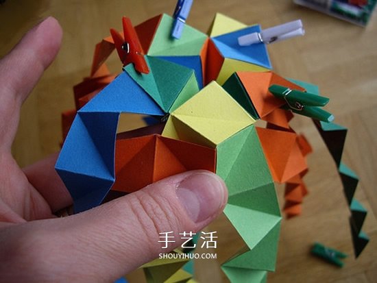 纸球的折法步骤图片 折纸彩球的详细步骤图(图14)