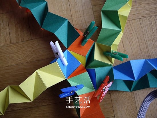 纸球的折法步骤图片 折纸彩球的详细步骤图(图13)