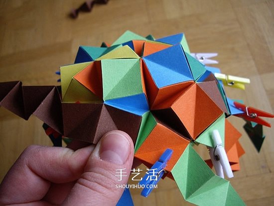纸球的折法步骤图片 折纸彩球的详细步骤图(图26)