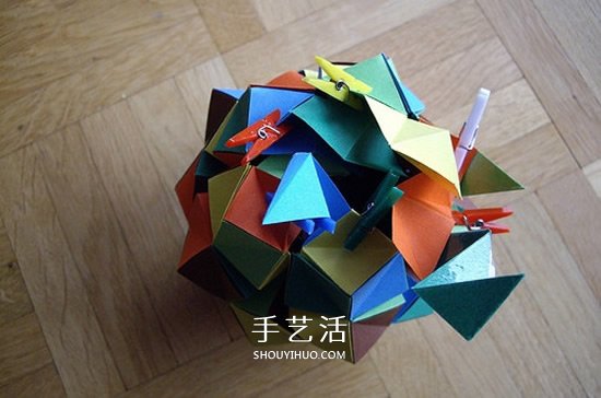 纸球的折法步骤图片 折纸彩球的详细步骤图(图35)
