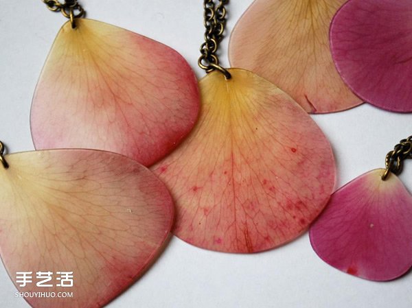 超美花瓣项链DIY图片 手工制作花瓣项链作品(图9)