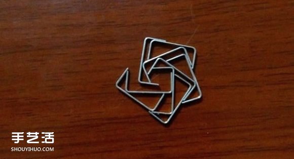 订书钉玫瑰花制作图解 用订书钉做玫瑰的步骤(图11)