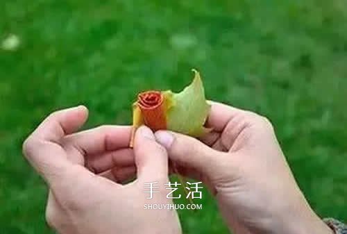落叶制作玫瑰花图解 枫叶玫瑰花的做法步骤(图5)