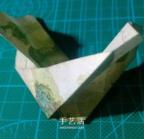 六角徽章的折法图解 一元纸币折纸六角徽章(图10)