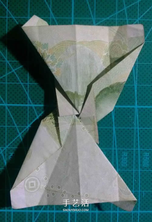 六角徽章的折法图解 一元纸币折纸六角徽章(图18)