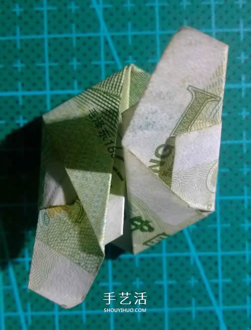 六角徽章的折法图解 一元纸币折纸六角徽章(图21)