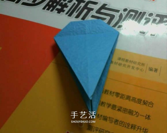人字拖的折法图解教程 折纸人字拖鞋的方法步骤(图6)