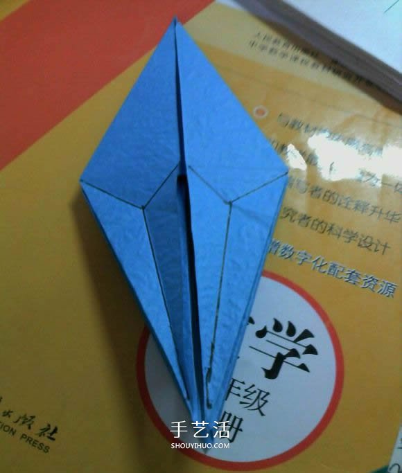 人字拖的折法图解教程 折纸人字拖鞋的方法步骤(图8)