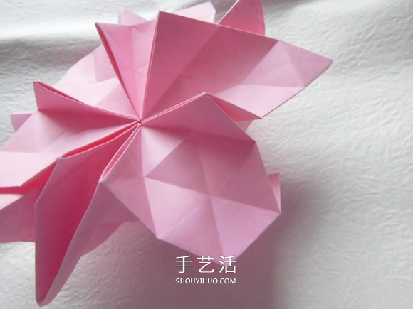 漂亮草帽子的折法图解 折纸花草帽的方法步骤(图9)