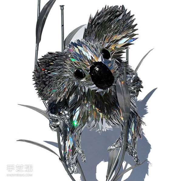 CD光盘变废为宝 塑造出各式各样的动物雕塑(图5)